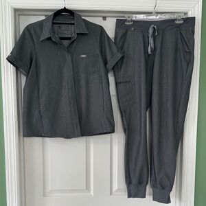 FIGS Small Graphite Pilar Collared top and Medium Zamora Jogger Bottoms